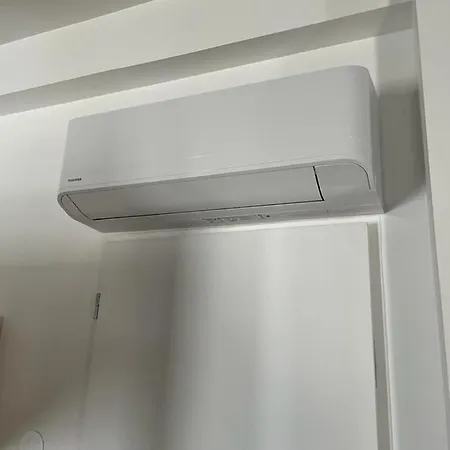 Refait A Neuf Avec Cuisine Equipee R2 *